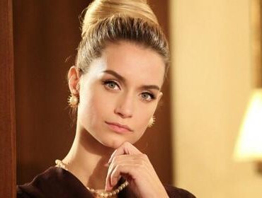 Il Paradiso delle Signore, trama 14 dicembre: Ludovica ammonisce Flora