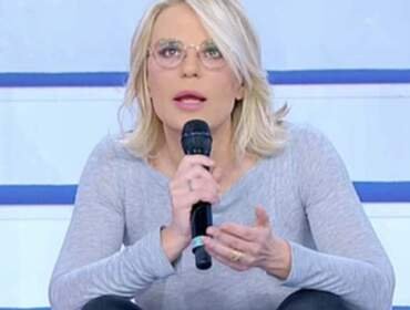 Uomini e Donne, anticipazioni 14 ottobre 2022: liti accese, interviene Maria