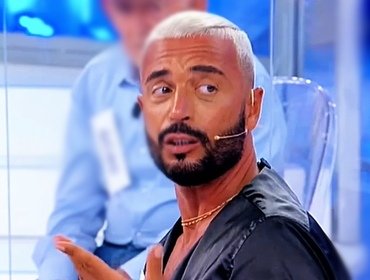 Uomini e Donne, Armando Incarnato: «È un periodo brutto della mia vita»