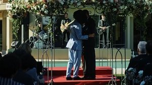 Rai censura bacio gay serie Gloria con Sabrina Ferilli? Polemica e VIDEO