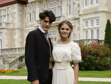 Ascolti TV 23 giugno: Grand Hotel non convince, discreto Mr Wrong