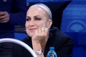 Stasera in tv, oggi 24 aprile 2021: Amici e Sapiens Un solo pianeta