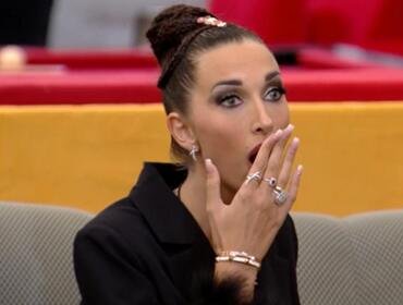 GF Vip, spunta bottiglia di vino nascosta: Giaele beccata (VIDEO)