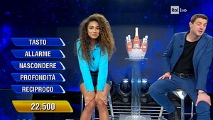 L’eredità, puntata ricca di ’sentimento’: l’ammissione di Flavio Insinna su Andrea