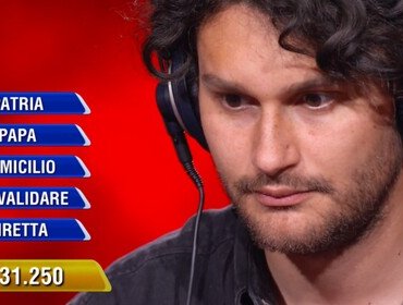 L'Eredità, Francesco Simonetta perde ancora: 'Il Papa è in pena per tutti noi'