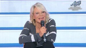 UeD, Maria De Filippi sfuriata unica contro cavaliere: «Che ca**o vuoi?»