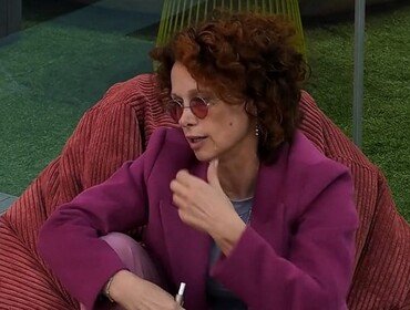 Beatrice Luzzi non si fida più di nessuno al GF: «State molto attenti»