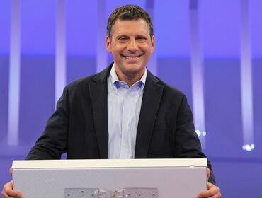 Fabrizio Frizzi, omaggio Rai a 5 anni dalla scomparsa: la programmazione