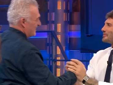 Massimo accetta quasi subito un'offerta e lascia Affari tuoi: ‘Moglie deve rifare i bagni'