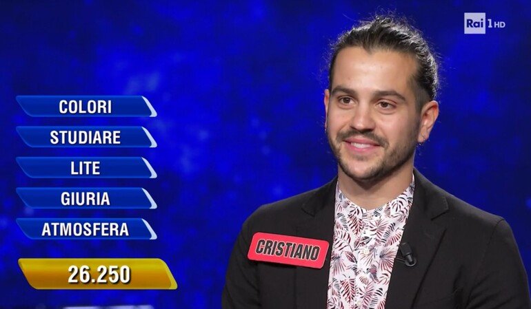 Ascolti Tv 22 ottobre, continua il dominio di Flavio Insinna con L'Eredità