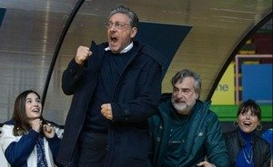 Crazy for football: trama e cast del film in onda lunedì  1 novembre 2021