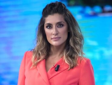 Elisa Isoardi torna su Rai1 grazie all'ex Matteo Salvini? Silenzio rotto