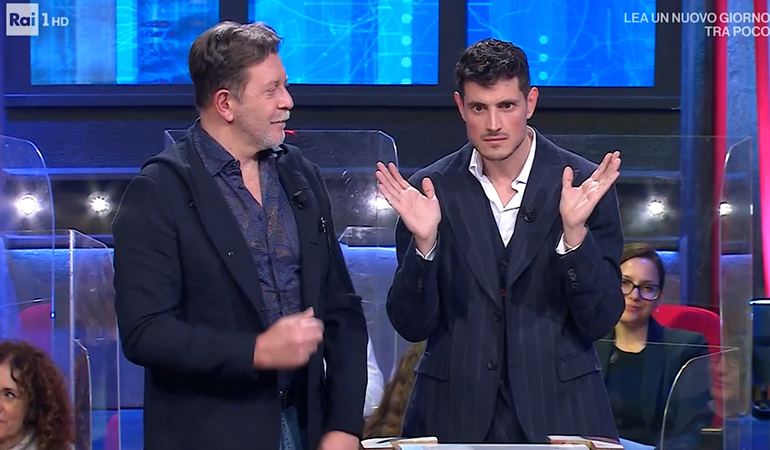 Ascolti Tv 22 febbraio, ai Soliti Ignoti si gioca con Emanuel Caserio e Pietro Genuardi: ‘Il Paradiso non chiude'
