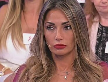 Uomini e Donne, spoiler settembre: un bacio inaspettato!