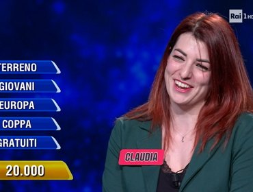 L'eredità, Claudia vince grazie ai 'campioni': 'Non ci torno al lavoro'