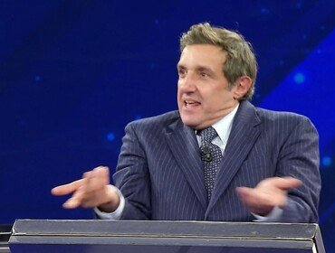 L'Eredità, Flavio Insinna colpito dal professore Andrea Cerelli: 'Siamo rimasti così'