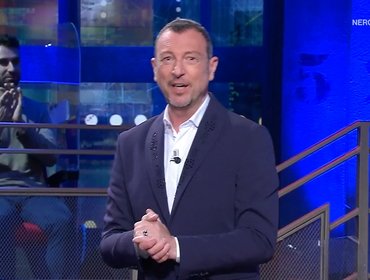 Ascolti TV 18 aprile, Flavio Insinna soffre le feste mentre Amadeus no: bene Soliti Ignoti