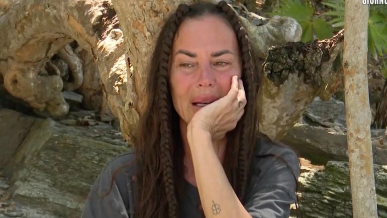 Perché Antonella Mosetti ha abbandonato Isola dei Famosi? Continua il fuggi fuggi