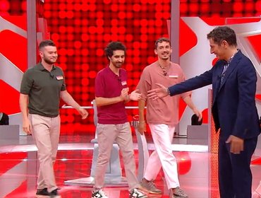 Reazione a Catena, i Qua e Là vincono al debutto grazie alla 'confusione'
