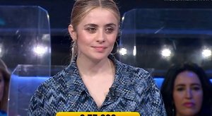 Ascolti TV 13 aprile, Soliti Ignoti vola e Greta Scarano si piega a terra dalla gioia
