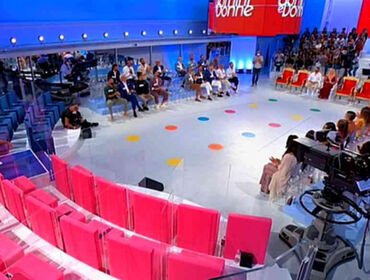 Uomini e Donne, anticipazioni 7 ottobre 2022: due ospiti in studio