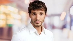 Stefano De Martino se la spassa con un'ex dopo pace con Belen: FOTO