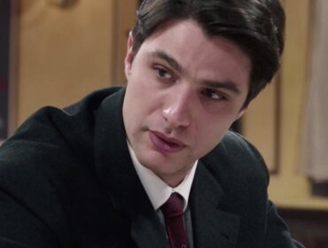 Il Paradiso delle Signore, Marcello e Roberto sul set per la prova costumi