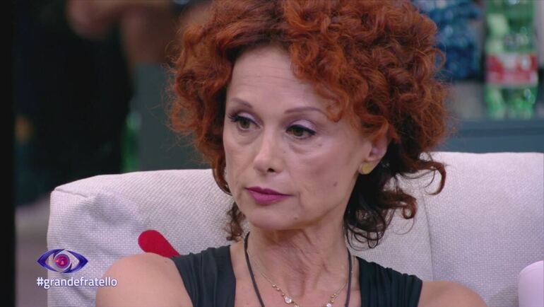 Beatrice dubita di Garibaldi al GF, sul web è protesta: c'è complotto?