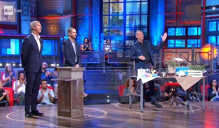 Ascolti TV 5 ottobre, Soliti Ignoti sbanca l'audience con la vertiginosa vittoria di Luca e Paolo