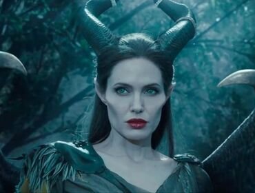 Stasera in tv, oggi 26 dicembre 2021: Maleficent e Natale a 5 stelle