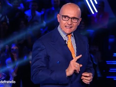 Alfonso Signorini fa la fine di Barbara d'Urso? Lui smentisce chiusura GF