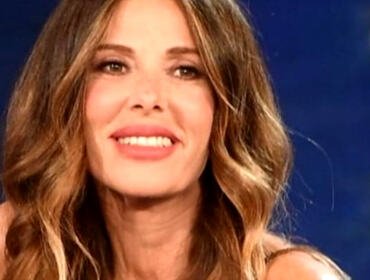 Nuovo flirt per Alessia Marcuzzi, beccata con un ballerino: ecco chi è (FOTO)