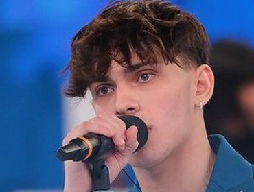 Ascolti TV sabato 8 maggio 2021, boom per Amici con l'eliminazione di 2 allievi