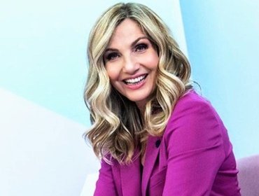 Lorella Cuccarini resta a Mediaset: «Rifiutato pomeriggio Rai1 per De Filippi»