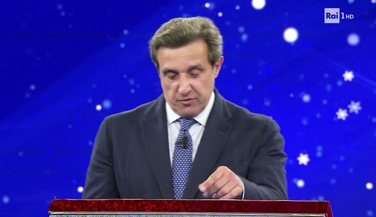L'Eredità, Flavio Insinna affascinato dal campione Mattia: 'è insuperabile'