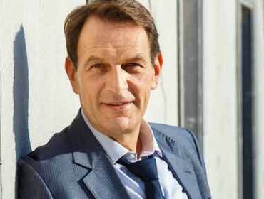 Un posto al sole, trama 1° gennaio: Roberto nei guai