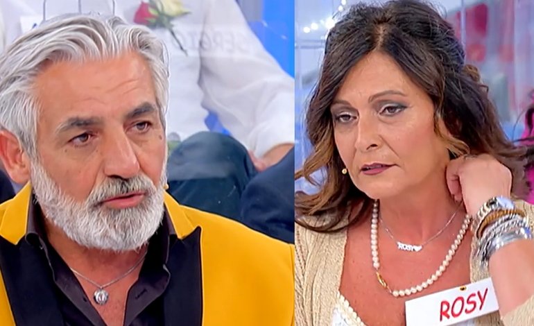Uomini e Donne, Rosy nel mirino di tutti: 'Mettiti d'accordo con il cervello'