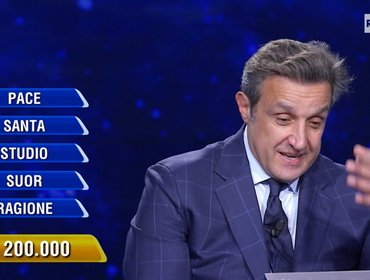 L'eredità, Sara non ci mette 'costanza' e va a 'sentimento': 'Mi piaci sempre di più'