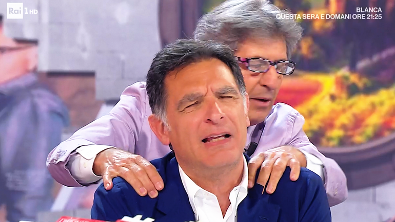 Tiberio Timperi sbuffa, Gianni Ippoliti lascia studio di UnoMattina in Famiglia
