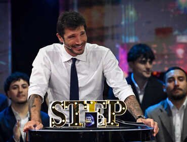 Stefano De Martino lascia Stasera Tutto è Possibile: perché ha deciso così