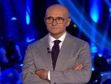 Stasera in tv: la programmazione di venerdì 18 dicembre
