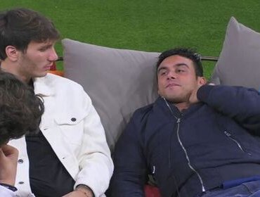GF Vip, Nicola Pisu interessato a Soleil: «Non posso baciarla così»