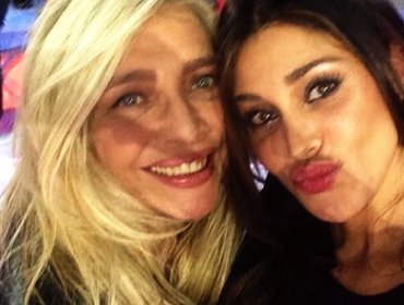Mara Venier insultata per aver difeso Belen: scoppia bufera sul web