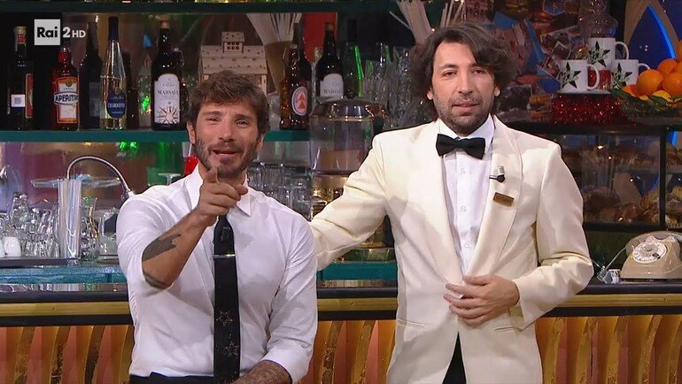 Ascolti tv ieri: cala Luce dei Tuoi Occhi, boom per Belen e De Martino