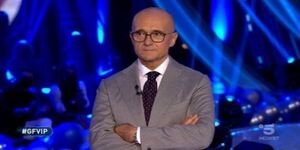 Stasera in tv: la programmazione di venerdì 18 dicembre