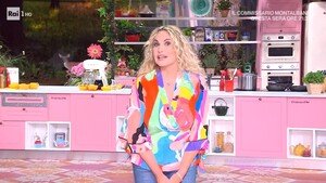 Antonella Clerici, la conduttrice di È sempre mezzogiorno: ’eccoci qui a litigare’