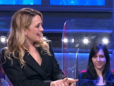 Ascolti TV 23 novembre, il gesto finale di Carolina Crescentini fa esultare i Soliti Ignoti
