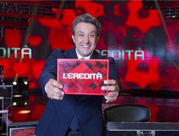 Flavio Insinna promosso in prima serata, torna con l'Eredità e Serata Prodigi