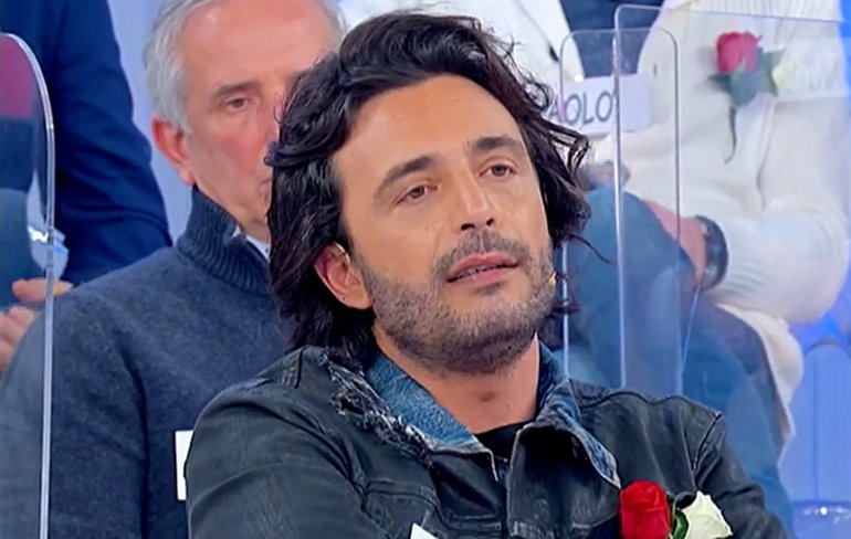 Uomini e Donne, tensione tra Armando e Aneta: 'Mi tiro fuori da questo harem'
