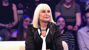 Raffaella Carrà, omaggio Rai1 cancellato: i motivi e le reazioni di conduttori